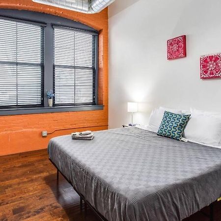 Centric Ny Style Loft W/King Bed Rochester Exterior foto